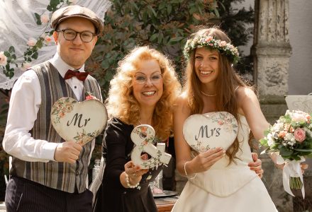 Boho-Style Hochzeit - fröhliche Zeremonie in Köln mit Roswitha Sieger Freie Traurednerin